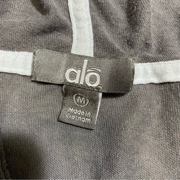 alo 2010 hooded longsleeve top size medium - Picture 5 of 11